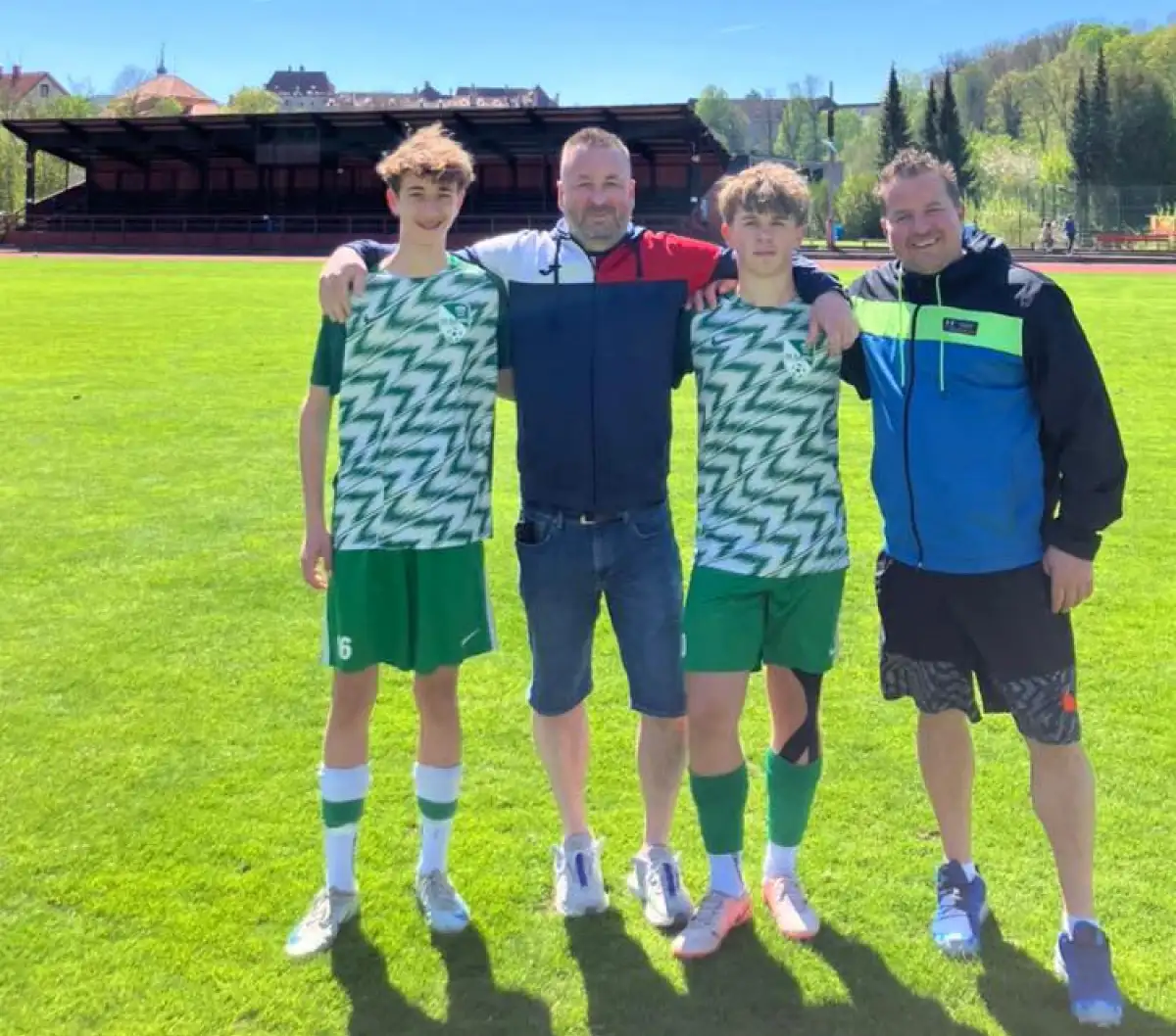 Dorosty Slavoje vezou z Prachatic pouze bod