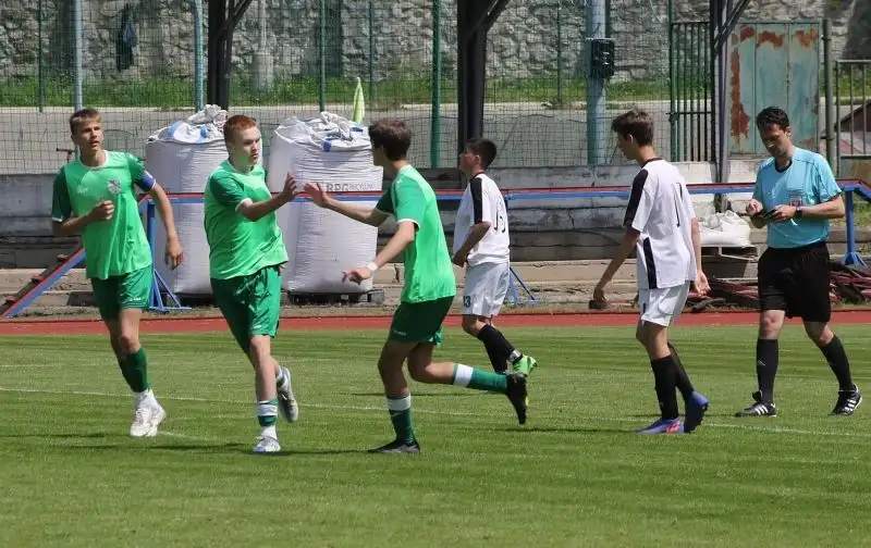 Výsledky mládeže. Mladší dorost zaúřadoval čtyřmi góly během 21 minut