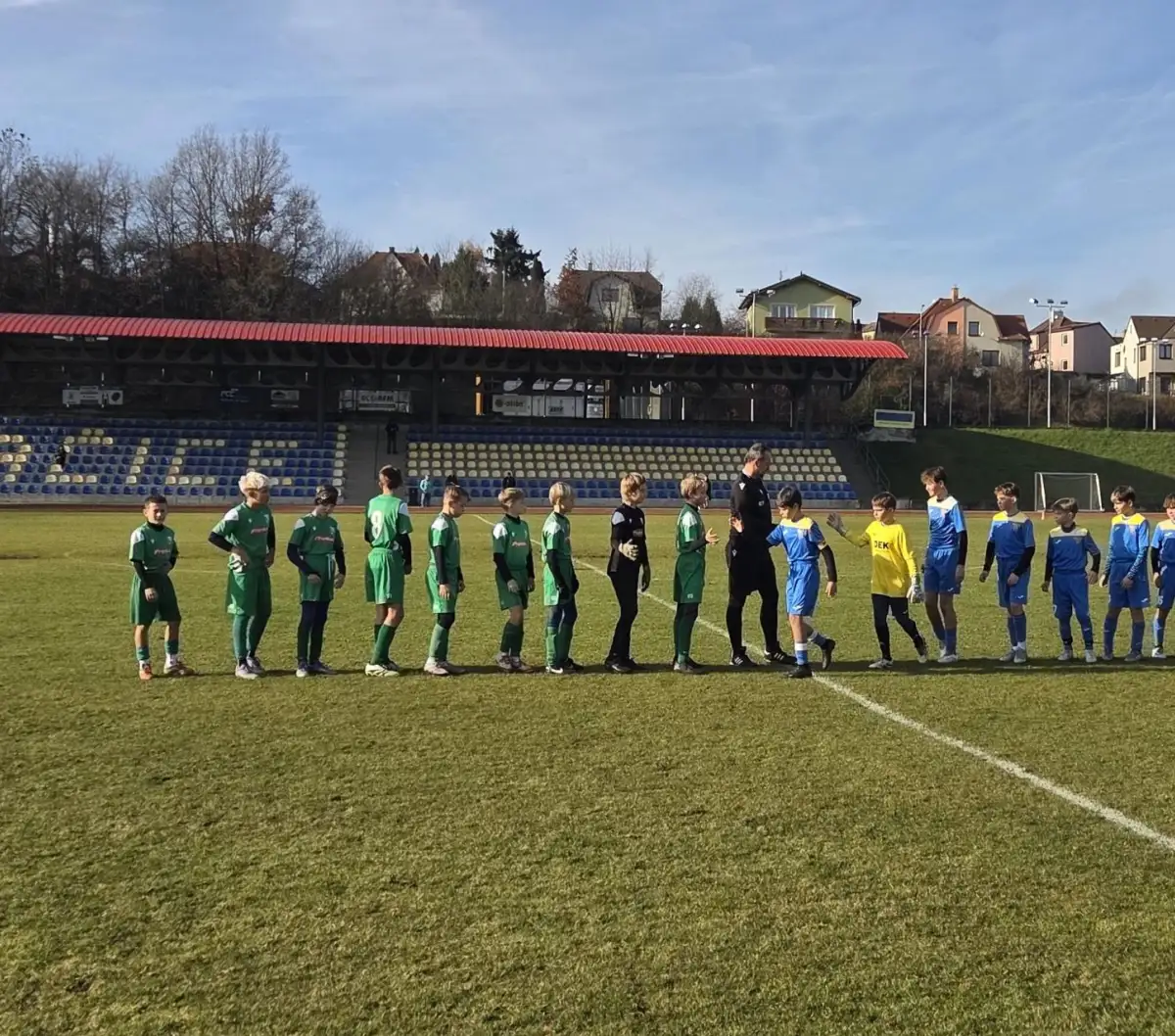 Mladší žáci zvítězili v Dačicích 2:5, starší těsně podlehli 4:3