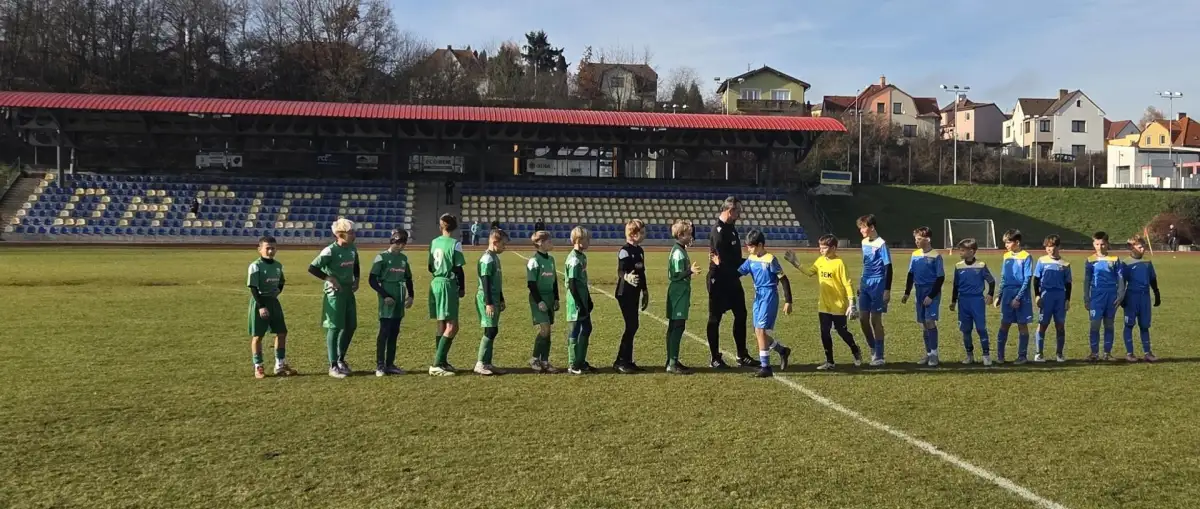 Mladší žáci zvítězili v Dačicích 2:5, starší těsně podlehli 4:3